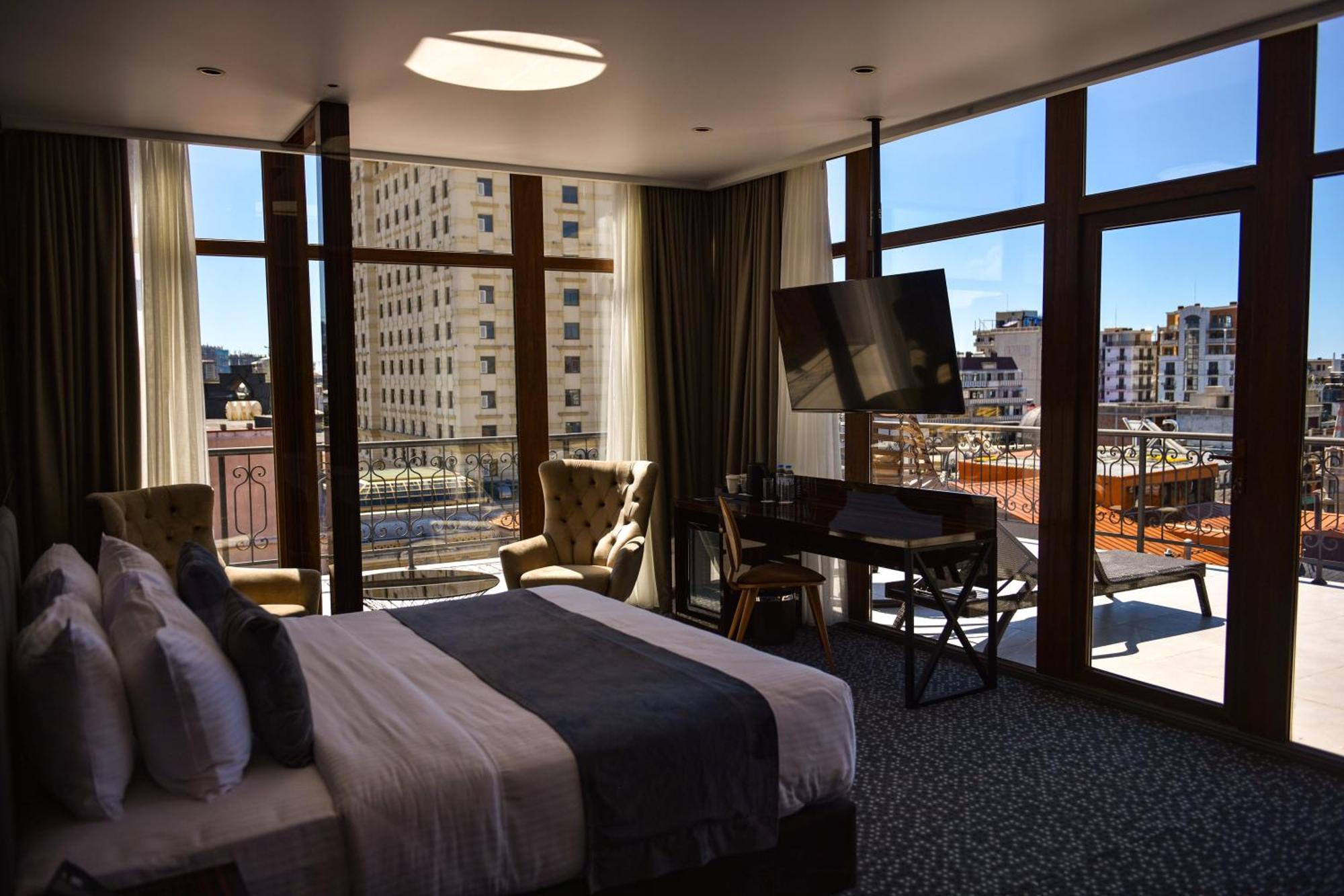 Hotel Monarch Batumi Exteriér fotografie