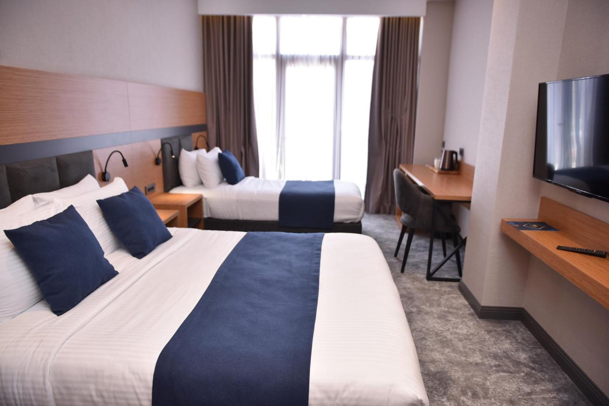 Hotel Monarch Batumi Exteriér fotografie