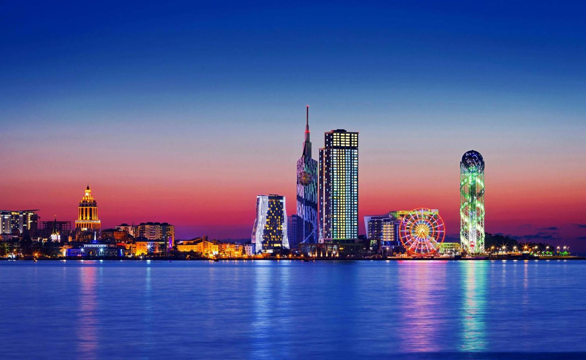 Hotel Monarch Batumi Exteriér fotografie